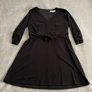 LBD. Stretchy and perfect for your thanksgiving party!